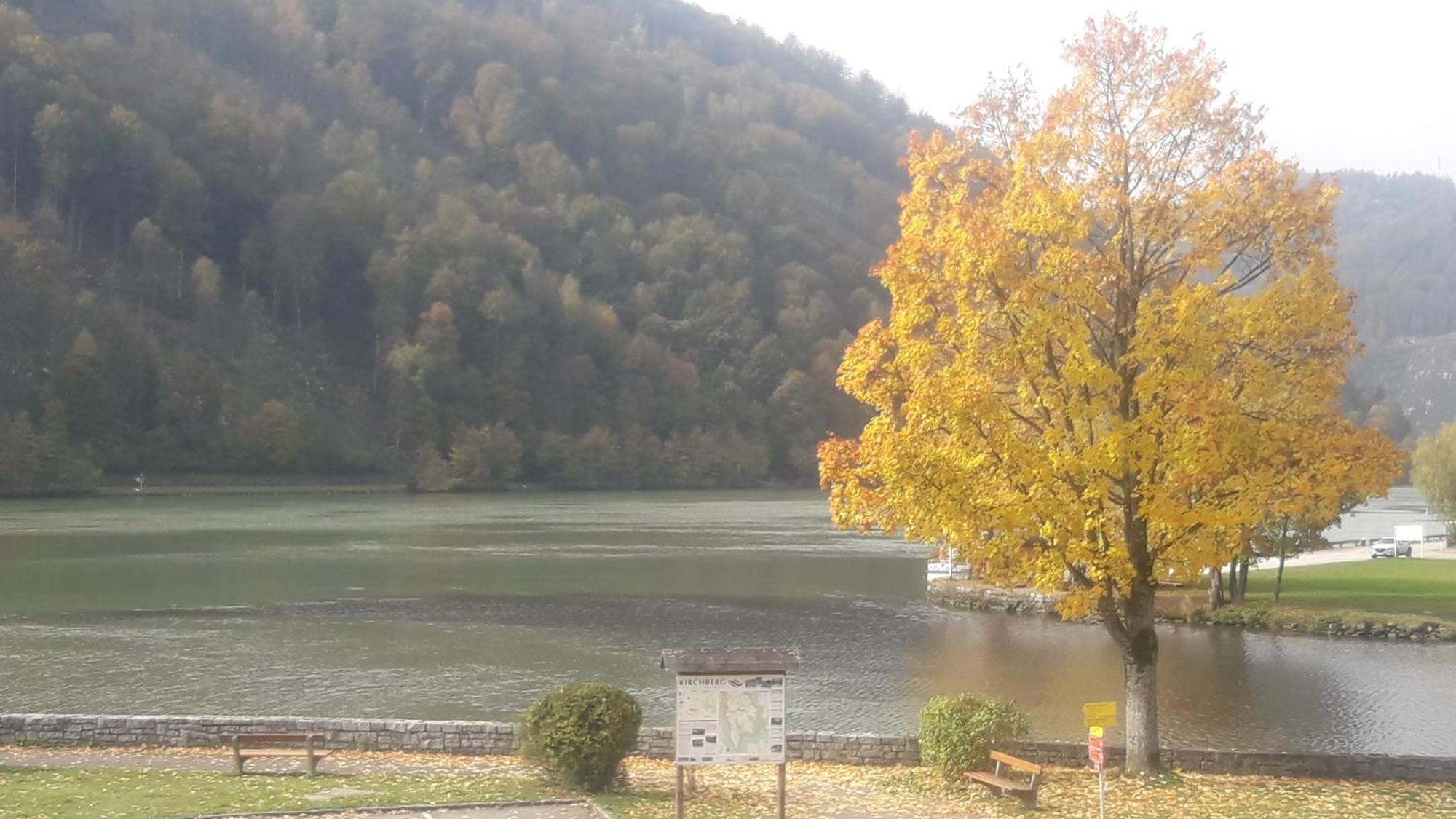 Fischgasthof Aumueller Obermuhl ภายนอก รูปภาพ